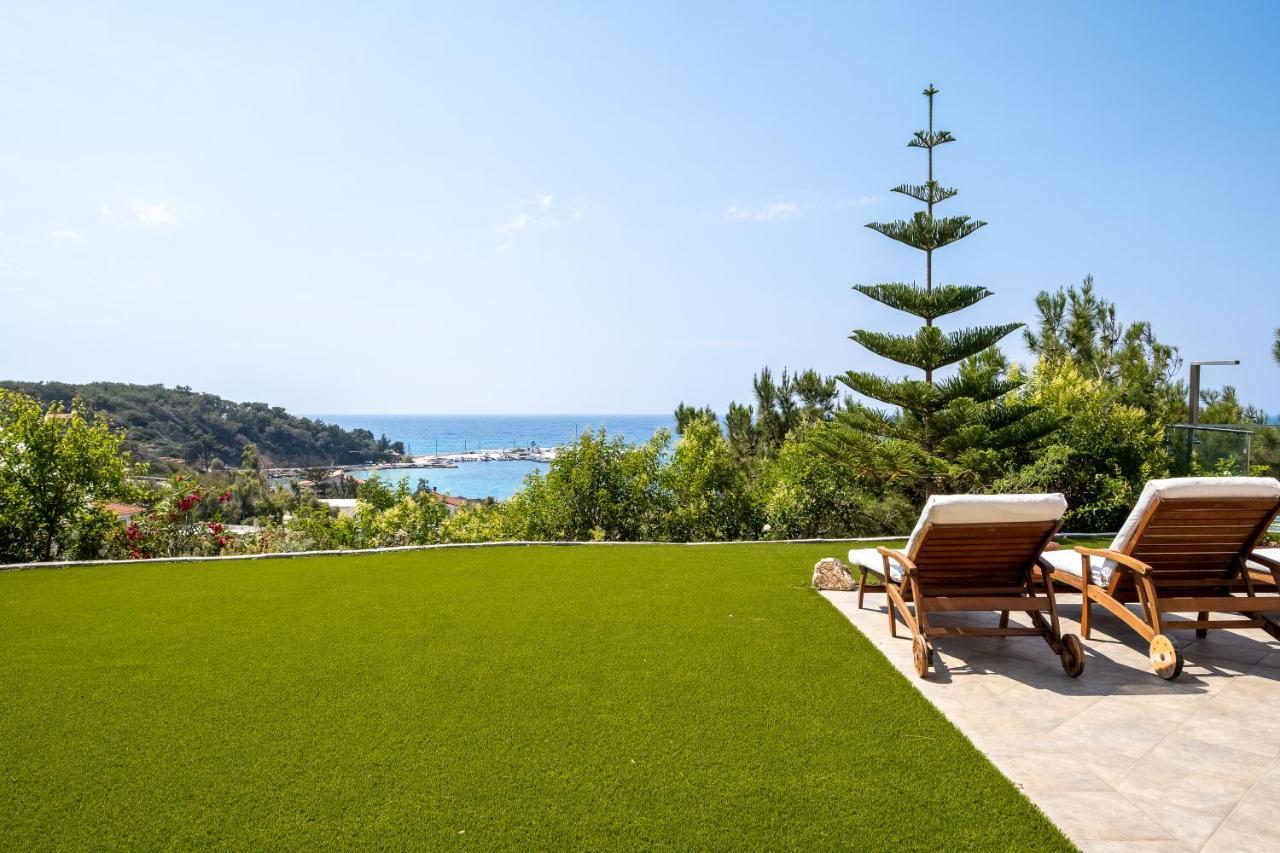 Icarus Luxury Beachfront Villa Gialiskari  Экстерьер фото
