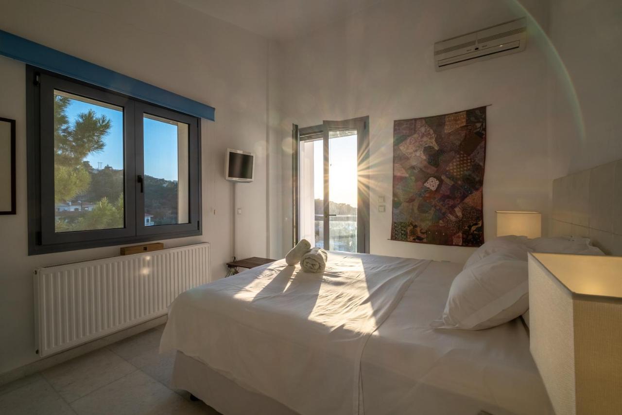 Icarus Luxury Beachfront Villa Gialiskari  Экстерьер фото
