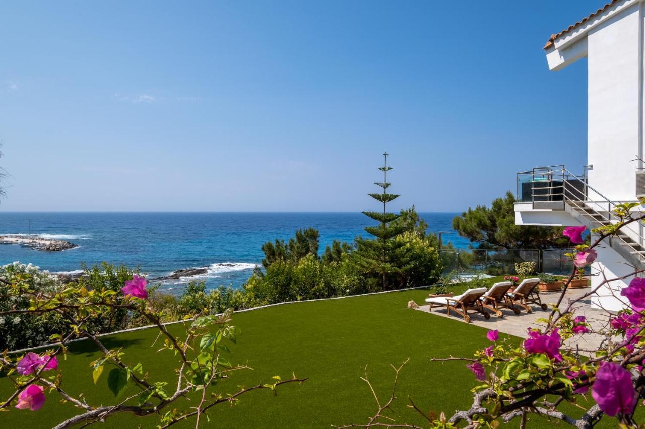 Icarus Luxury Beachfront Villa Gialiskari  Экстерьер фото