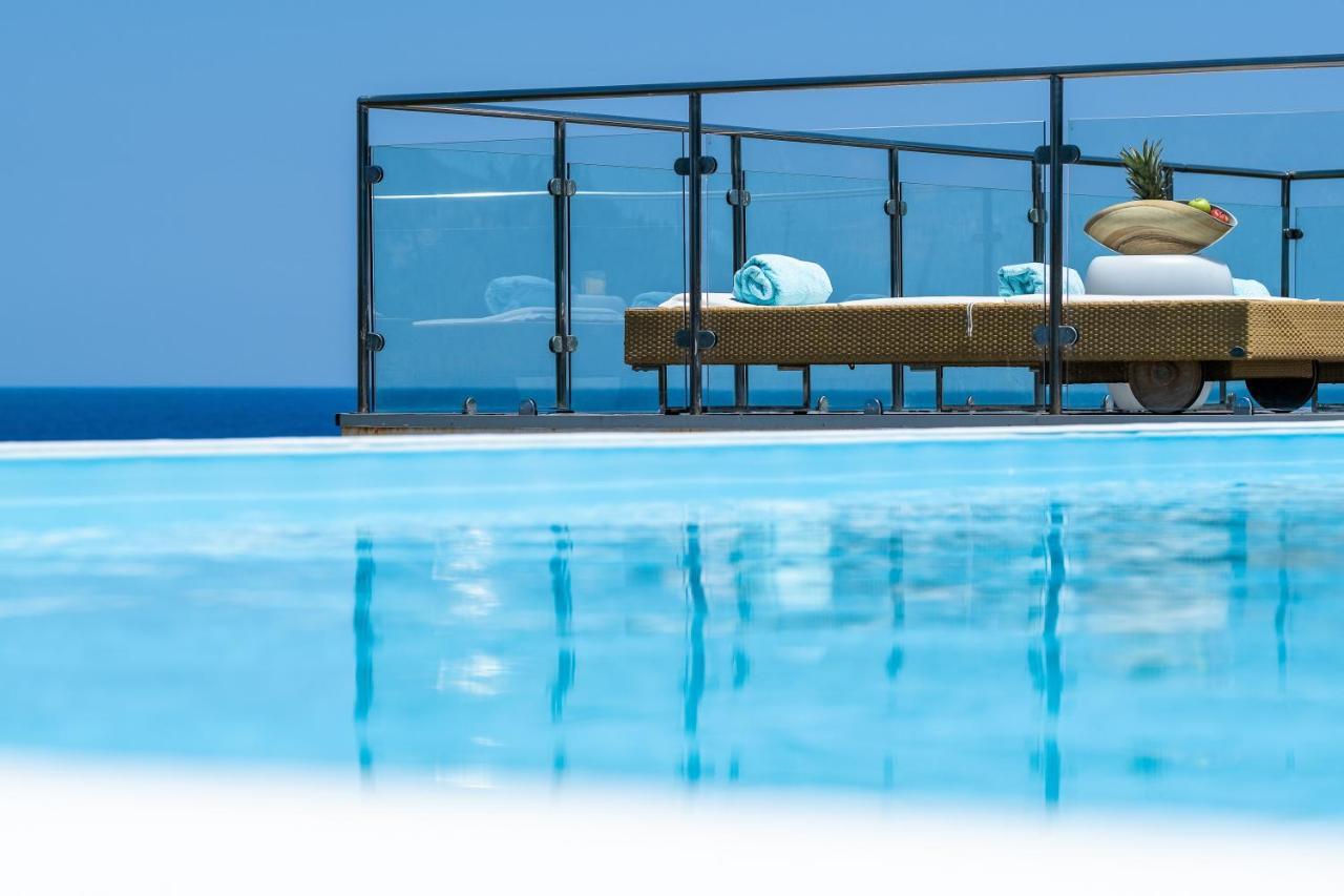Icarus Luxury Beachfront Villa Gialiskari  Экстерьер фото